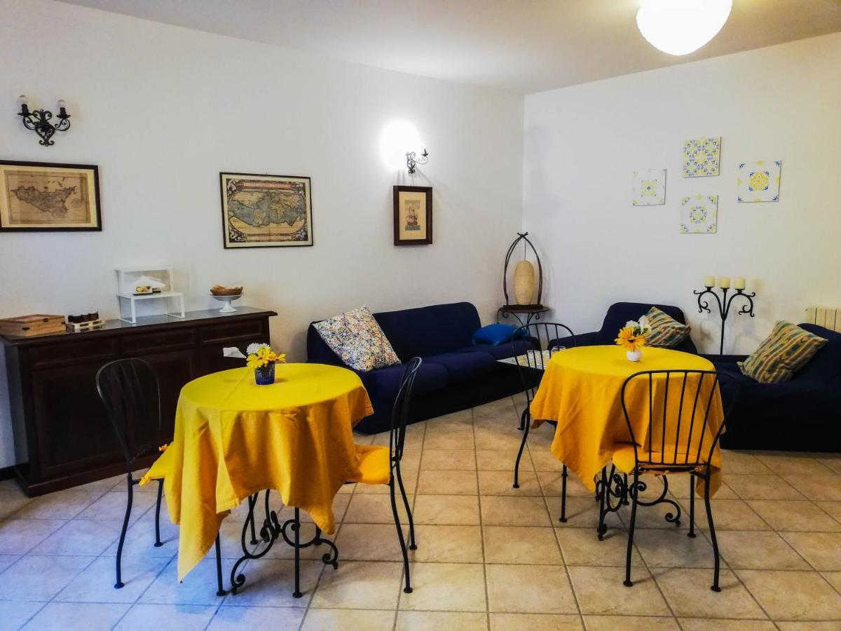 Bed and Breakfast Terre Di Gratia Camporeale Exterior foto